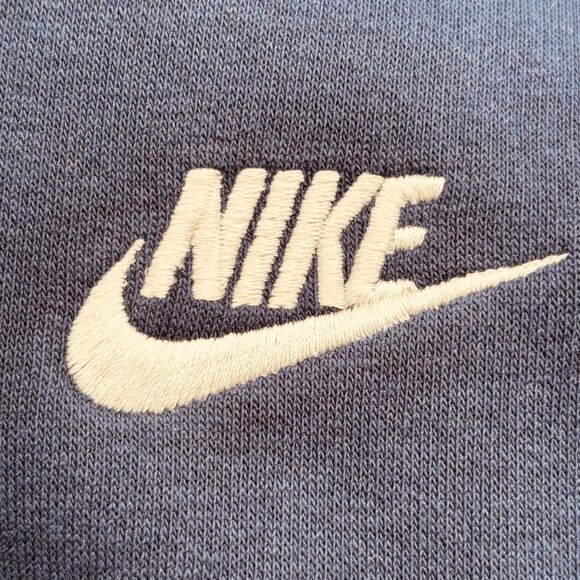 Nike Boys Full-Zip Hoodie Midnight Navy XL | Classic Logo Sweatshirt - Picture 4 of 5